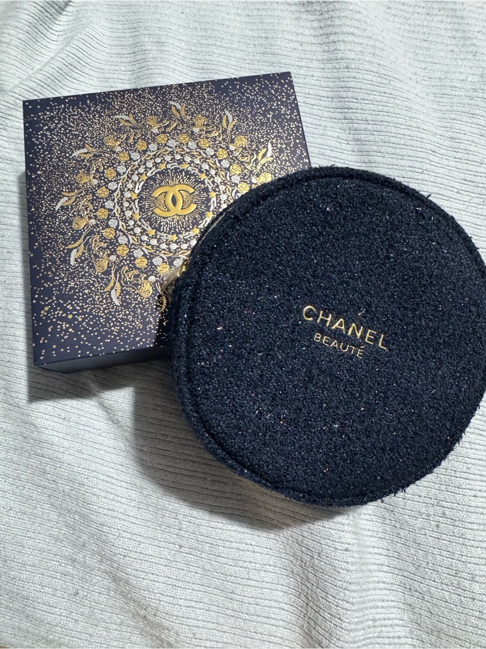 Chanel Beauté Round Black Cosmetic Makeup Case Bag Holiday edition